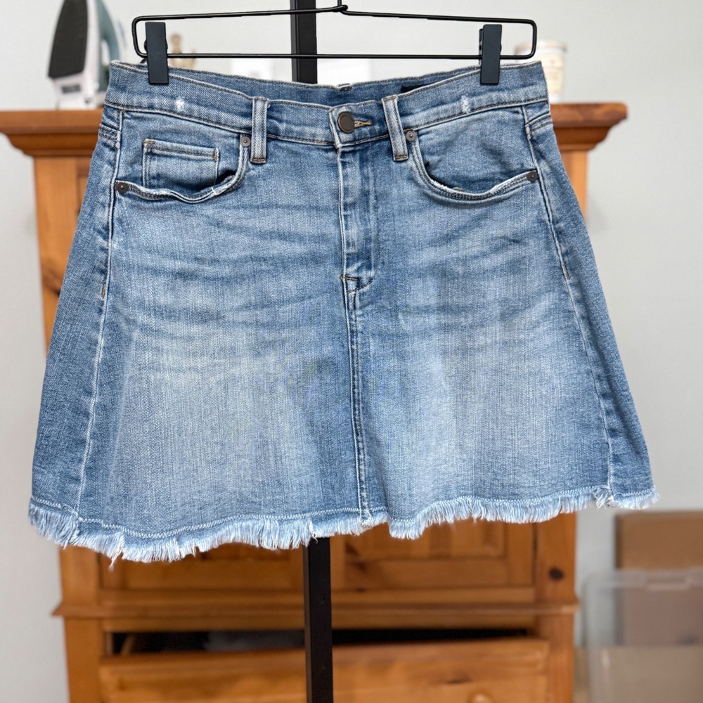 BlankNYC denim distressed raw‎ hem skirt size 27"
